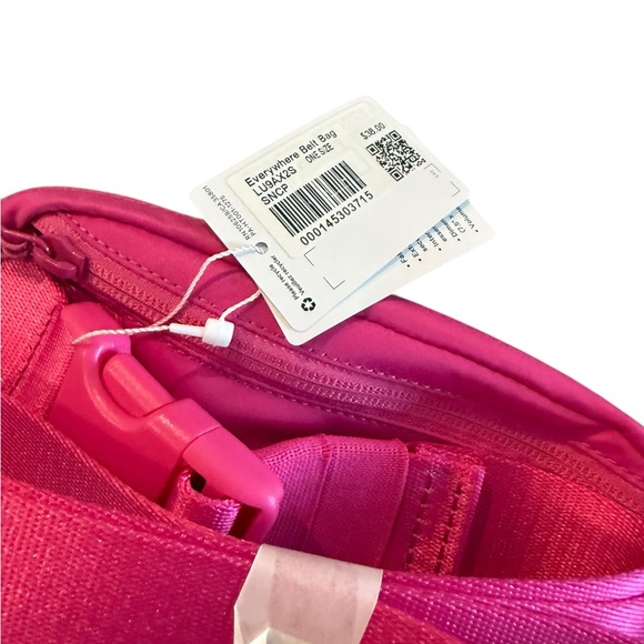 Lululemon belt bag sonic pink - Picture 3 of 3